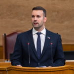 premijer Milojko Spajić, premijerski sat, izmjene ustava