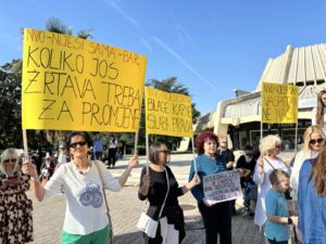 bar, protest, grad za daris, maloljetnici, napad, zakon o maloljetnicima, krivicna djela