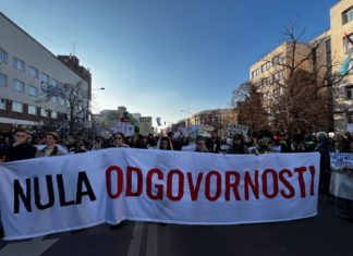 novi sad, protesti, blokada mostova, pad nadstresnice, zeljeznicka stanica